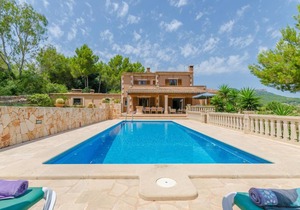 296 m² Villa ∙ 5 bedrooms ∙ 10 guests