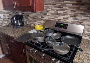 2Bedroom+Den/2Bathroom, 4 Blocks to Santa Monica Beach