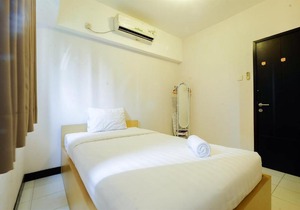 2BR Pool View @ The Wave Apartment near Epicentrum Kuningan By Travelio
