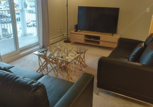 2BR2Bath + Den Condo Near Westview w/ UG parking