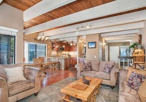 3 Bedroom 2 Bath Condo Adjacent to Village with Mountain Charm