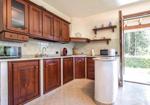3 bedroom accommodation in Cisano sul Neva (SV)