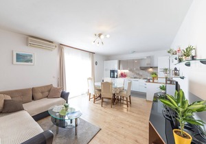 3 bedroom accommodation in Kastel Kambelovac