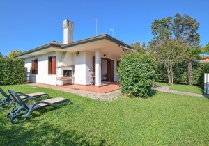 3 bedroom accommodation in Isola Albarella