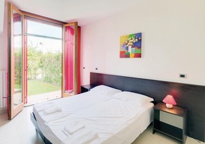 3 bedroom accommodation in Albarella RO