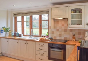 3 bedroom accommodation in Llansteffan, near Carmarthen