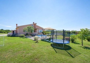 3 bedroom accommodation in Bibici