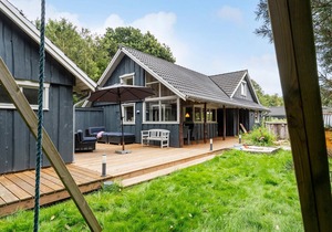 3 bedroom lovely home in Hovborg