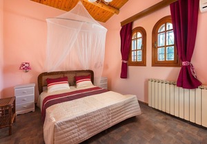 3 Bedroom Peaceful Villa - "Villa Marianna B"