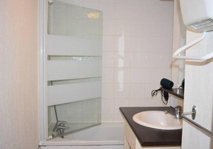 3 Pièces Cabine avec Balcon et Parking à Font-Romeu - FR-1-580-57