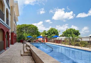 3-Star Hotel ∙ Courtyard by Marriott Bridgetown, Barbados