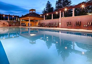 3-Star Hotel ∙ Best Western Dry Creek Inn