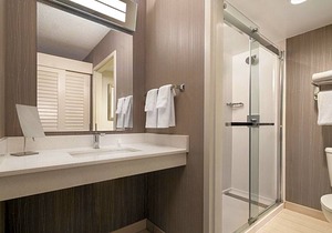 3-Star Hotel ∙ Courtyard San Francisco Larkspur Landing/Marin County