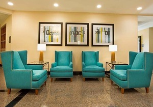 3-Star Hotel ∙ Drury Inn & Suites St. Louis Brentwood