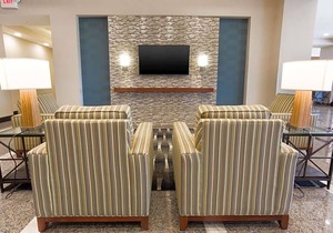 3-Star Hotel ∙ Drury Inn & Suites Colorado Springs Near the Air Force Academy
