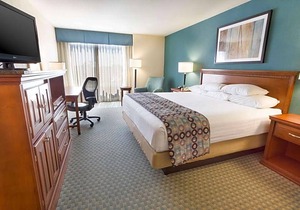 3-Star Hotel ∙ Drury Inn & Suites Birmingham Lakeshore Drive
