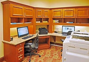 3-Star Hotel ∙ Hilton Garden Inn Oconomowoc