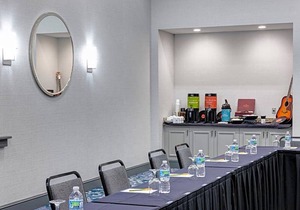 3-Star Hotel ∙ Hilton Garden Inn Nashville Vanderbilt