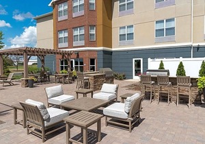 3-Star Hotel ∙ Homewood Suites by Hilton Indianapolis Airport / Plainfield