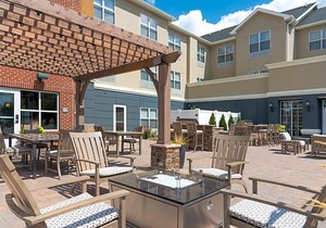 3-Star Hotel ∙ Homewood Suites by Hilton Indianapolis Airport / Plainfield