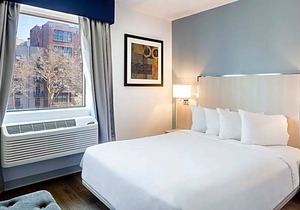 3-Star Hotel ∙ The Gatsby Hotel