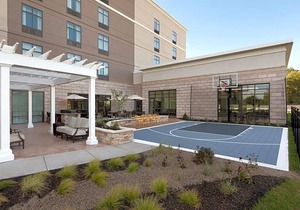 3-Star Hotel ∙ Tru by Hilton Albany Crossgates Mall