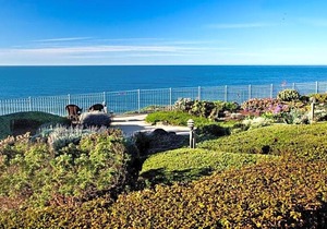 3-Star Hotel ∙ Cottage Inn by the Sea