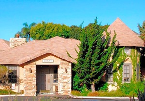 3-Star Hotel ∙ Cottage Inn by the Sea