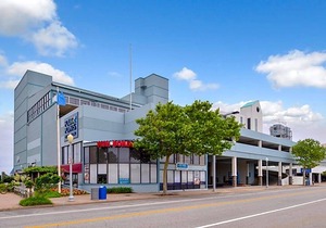 3-Star Hotel ∙ Four Points by Sheraton Virginia Beach Oceanfront