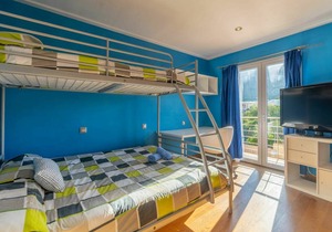 300 m² Villa ∙ 4 bedrooms ∙ 8 guests
