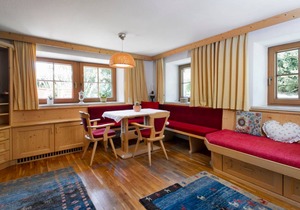 300 m² House ∙ 1 bedroom ∙ 15 guests