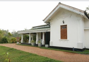 300 m² Villa ∙ 3 bedrooms ∙ 5 guests