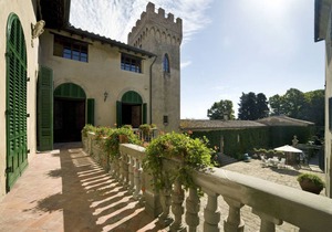 300 m² Villa ∙ 5 bedrooms ∙ 9 guests
