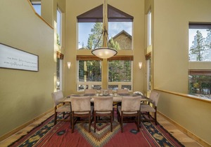 318 m² House ∙ 3 bedrooms ∙ 10 guests