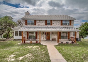 348 m² House ∙ 4 bedrooms ∙ 16 guests