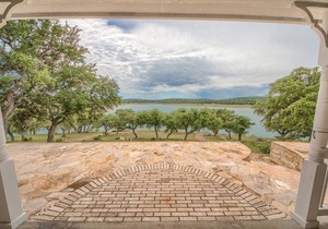 348 m² House ∙ 4 bedrooms ∙ 16 guests