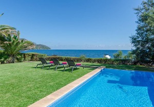 355 m² House ∙ 3 bedrooms ∙ 6 guests