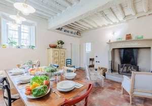360 m² Villa ∙ 4 bedrooms ∙ 8 guests