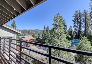 3BR Huntington Lake condo with mountain views, WiFi, 2 decks, private W/D