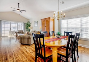 3rd-Floor Condo on Myrtlewood Champion Golf Course w/Balcony & 5 Shared Pools