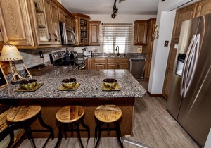 4 Bed/4 Bath Beautiful Townhouse Minutes To Seven Springs