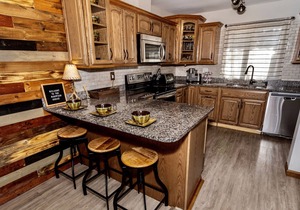 4 Bed/4 Bath Beautiful Townhouse Minutes To Seven Springs