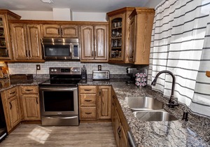 4 Bed/4 Bath Beautiful Townhouse Minutes To Seven Springs