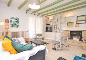 4 bedroom accommodation in Tulette