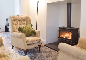 4 bedroom accommodation in Llansteffan, near Carmarthen