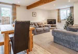 4 bedroom accommodation in Killerby, Cayton, near Scarborough