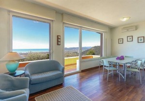 4 bedroom accommodation in Carrara -MS-