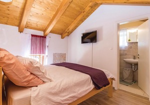 4 bedroom accommodation in Bibici