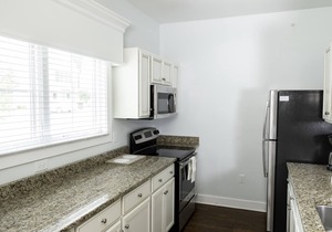 4 bedroom Estate close to Busch Gardens