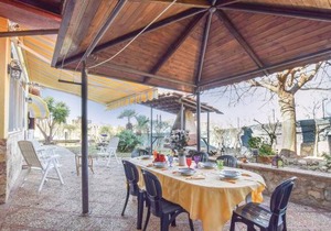 4 bedroom accommodation in Trabia